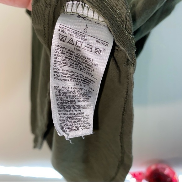 Old Navy Top Relax Loose Fit V-Neck Super Soft Tee Short Sleeve Pull over - Picture 5 of 7